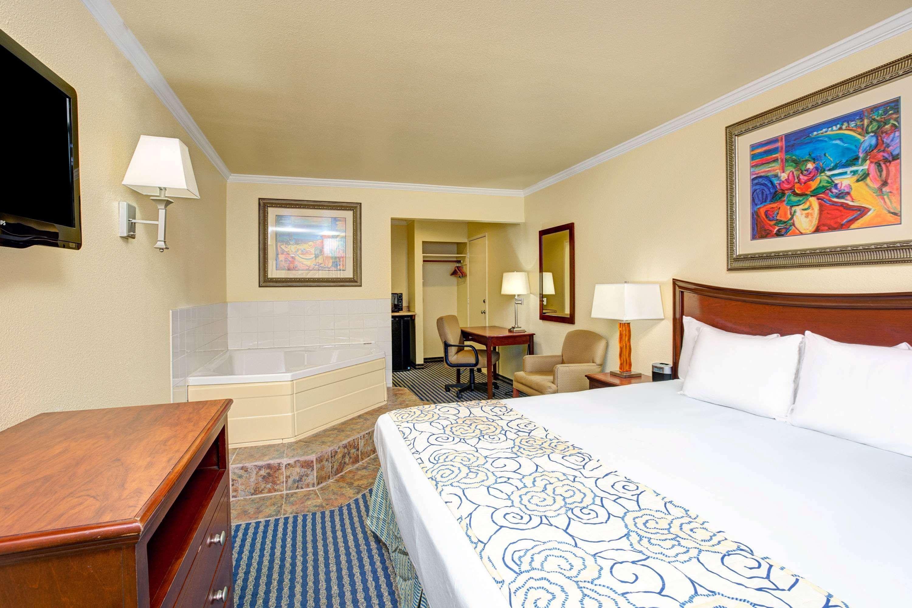 Super 8 By Wyndham Santa Cruz Beach Boardwalk Luaran gambar